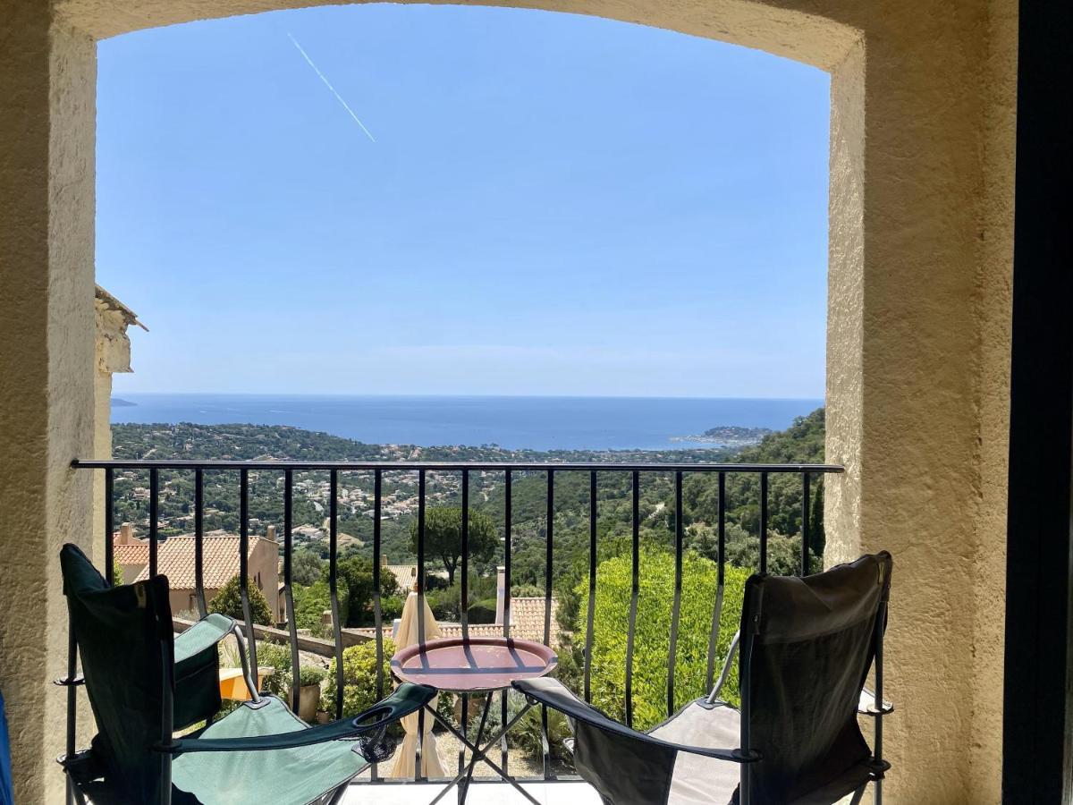 Villa Baievue Cavalaire-sur-Mer Eksteriør billede